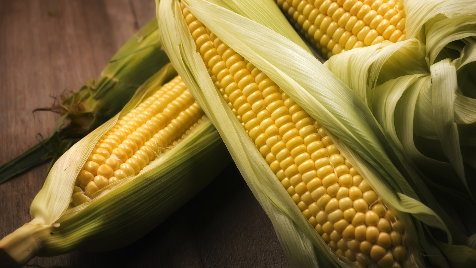 The Best Things To Put On Corn On The Cob That Aren't Butter