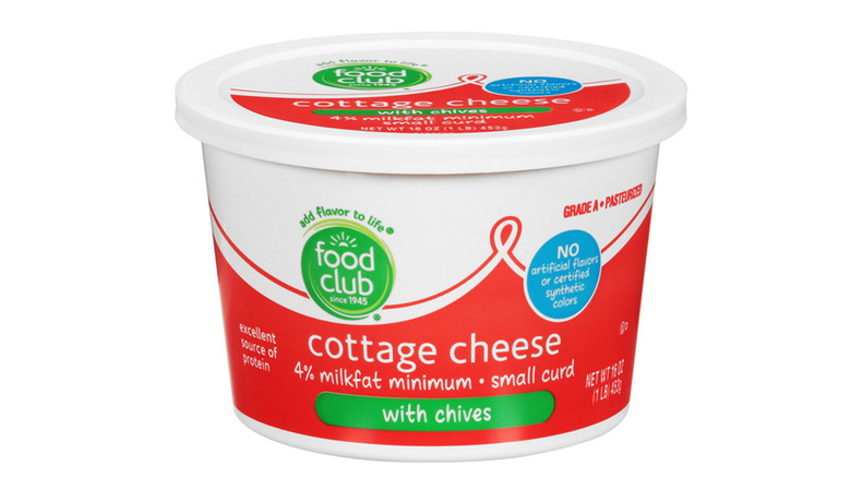 container of Food Club cottage cheese with chives