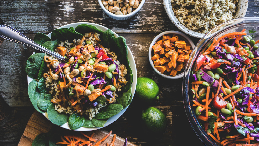 Grain bowl with veggies