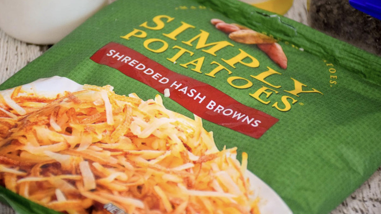Green bag of Simply Potatoes shredded hash browns