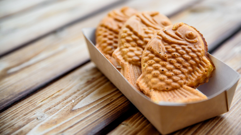 Taiyaki on wooden table