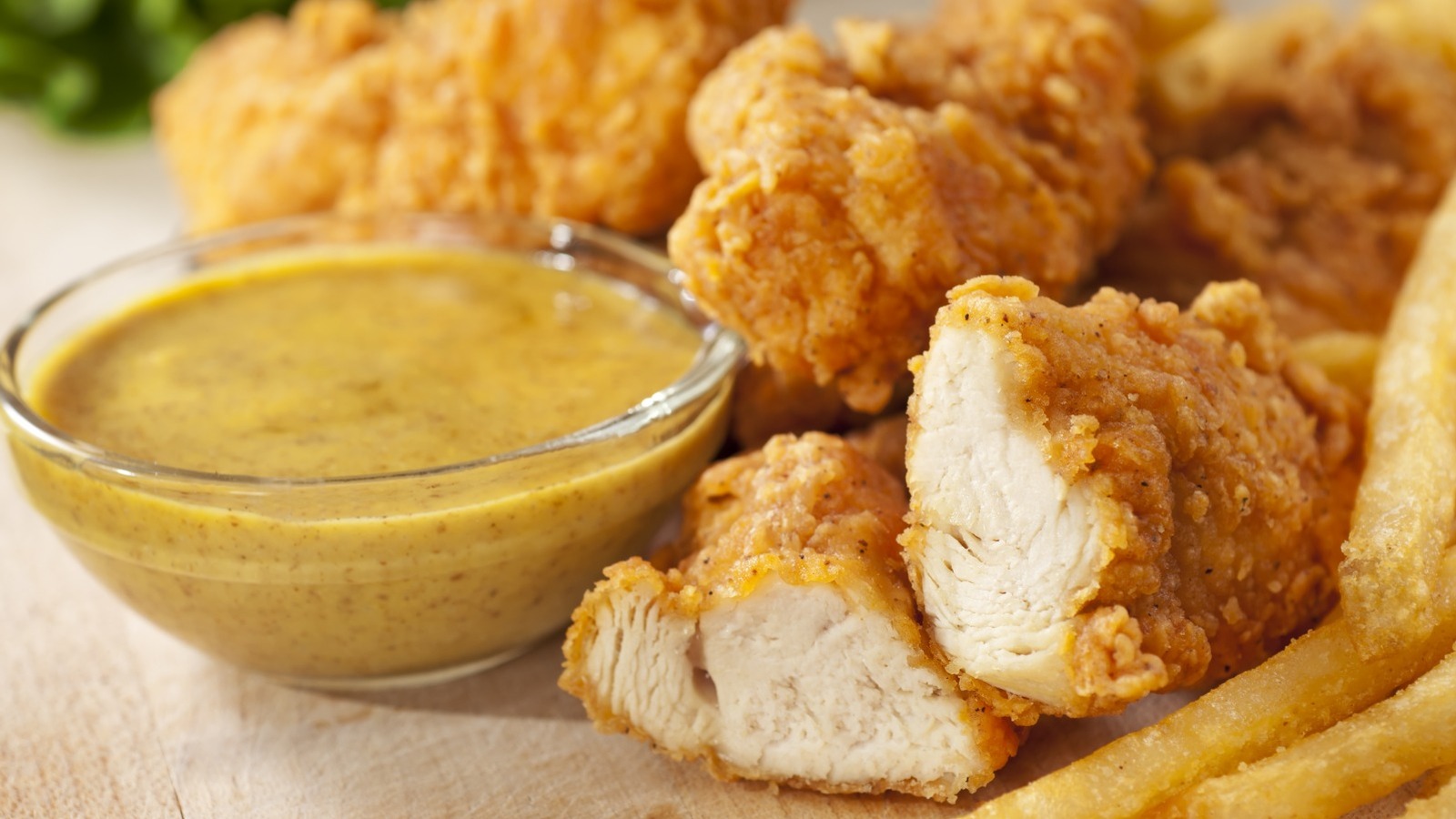 <a href="https://www.mashed.com/2267583/burger-chain-sells-high-quality-chicken-tenders-culvers/" target="_blank">The Burger Chain That Sells High-Quality Chicken Tenders</a>