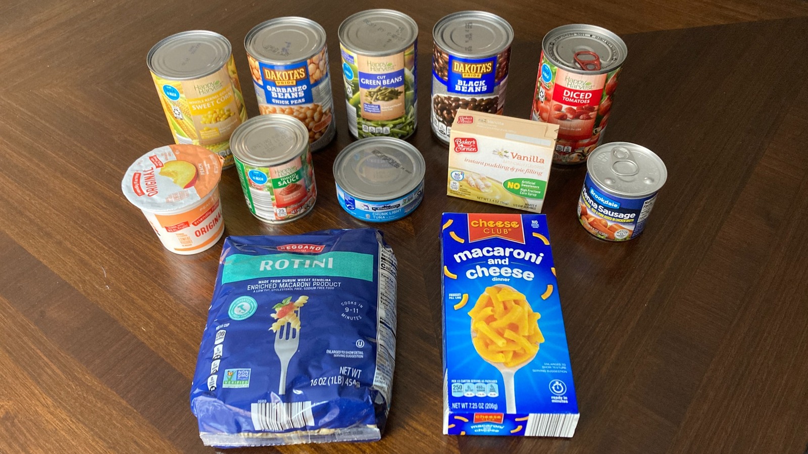 The Canned Food Under $1 You Should Always Grab At Aldi