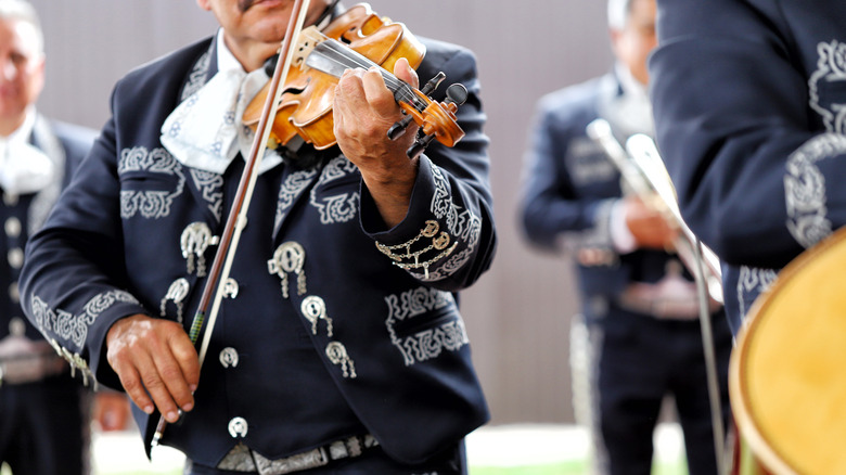 Mariachi band