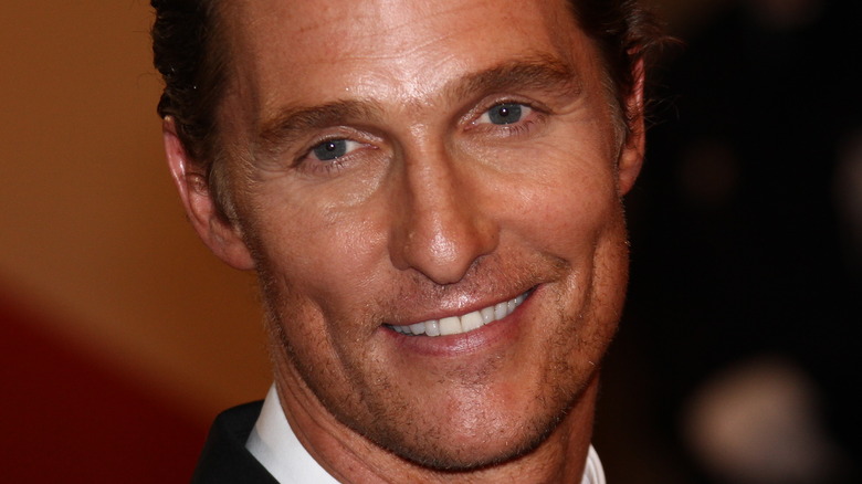 Matthew McConaughey posing