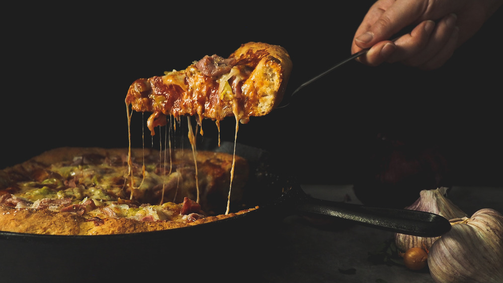 Chicago deep-dish pizza