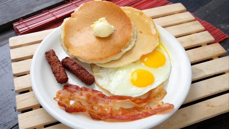 Eggs, bacon, pancakes, sausage