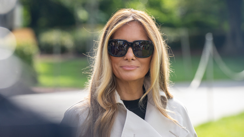 Melania Trump wearing large black sunglasses