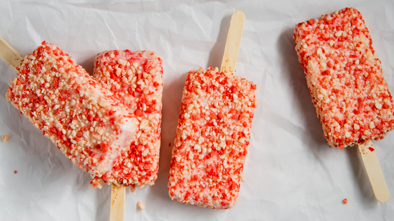 strawberry shortcake ice cream bars