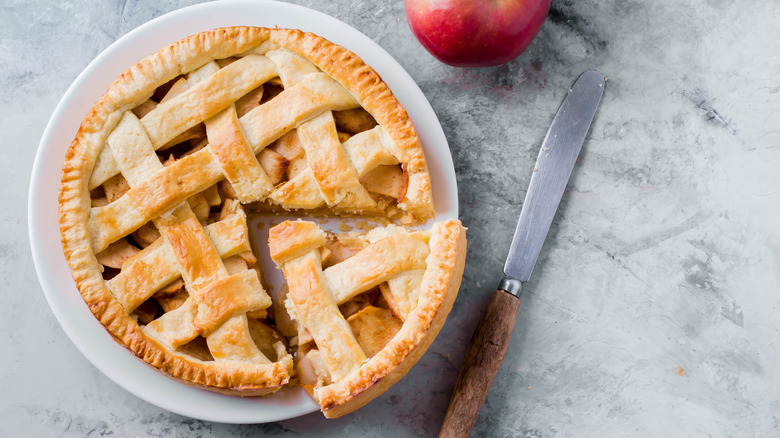 Whole apple pie