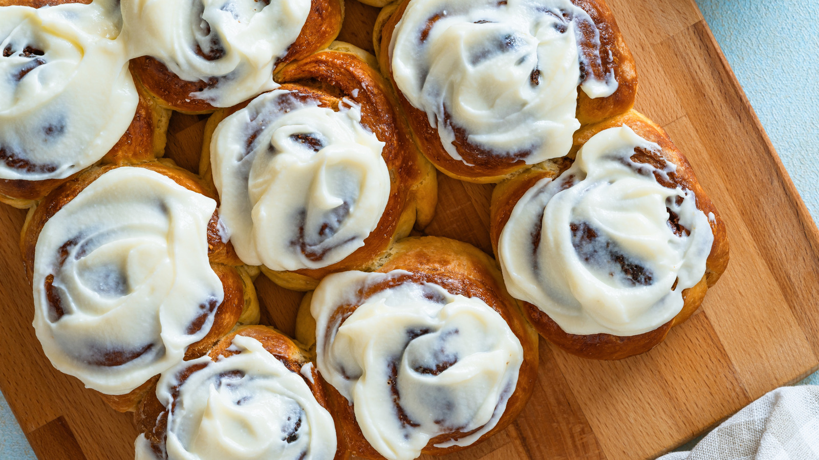 The Costco Bakery Hack Shoppers Want On The Food Court Menu