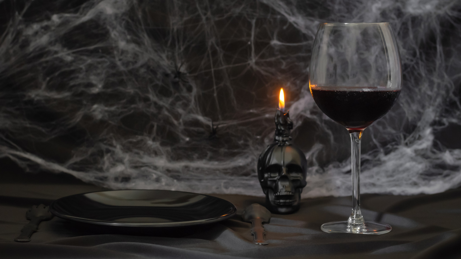 The Creepiest Place To Dine And Drink In Every US State