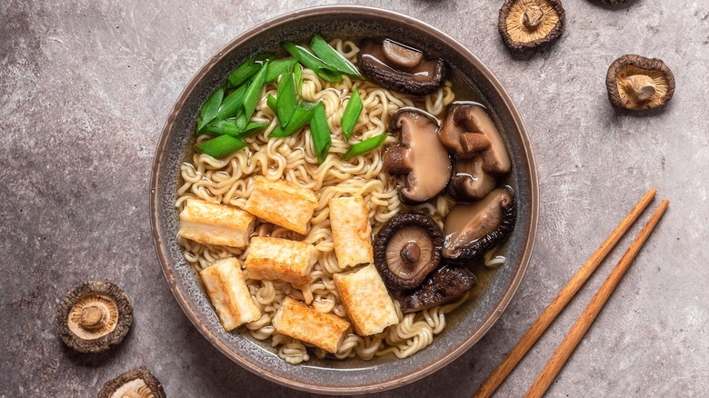 Ramen with tofu and mushrooms