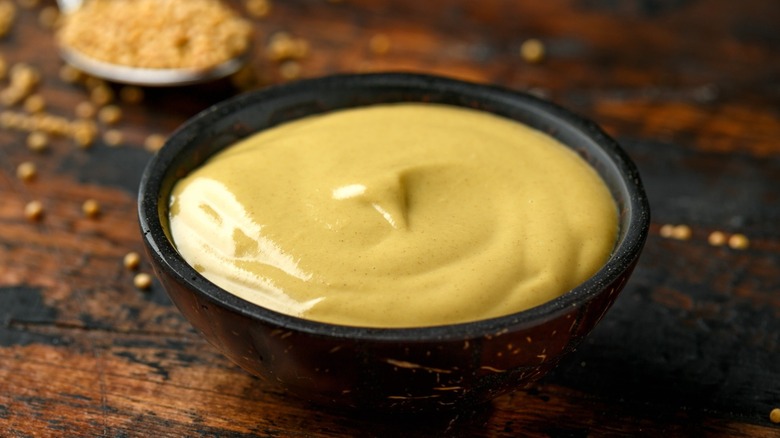 Bowl of mustard