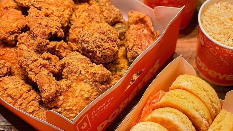 popeyes chicken and biscuits