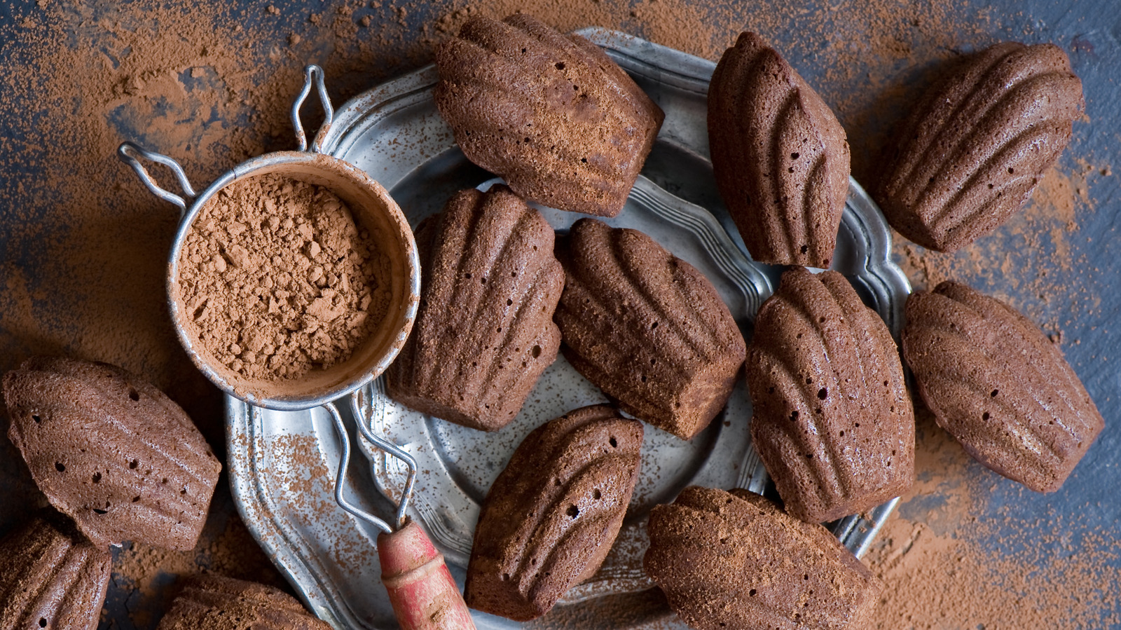 The Drink Mix You Should Be Adding To Homemade Madeleine Cookies