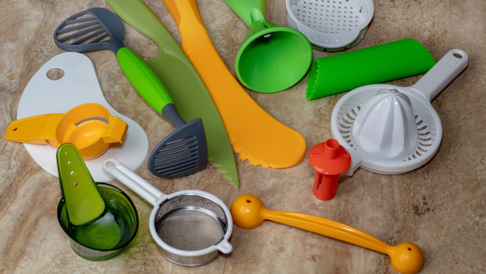 Kitchen Gadgets & Equipment