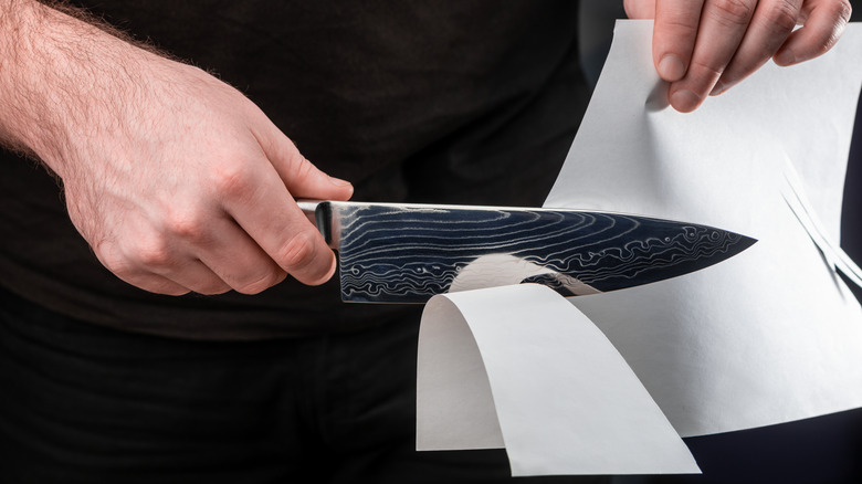 How to Test a Knife's Sharpness Using a Newspaper