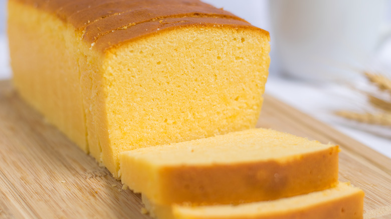 Fluffy yellow poind cake sliced