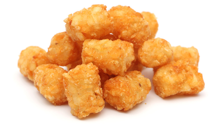 Pile of tater tots 