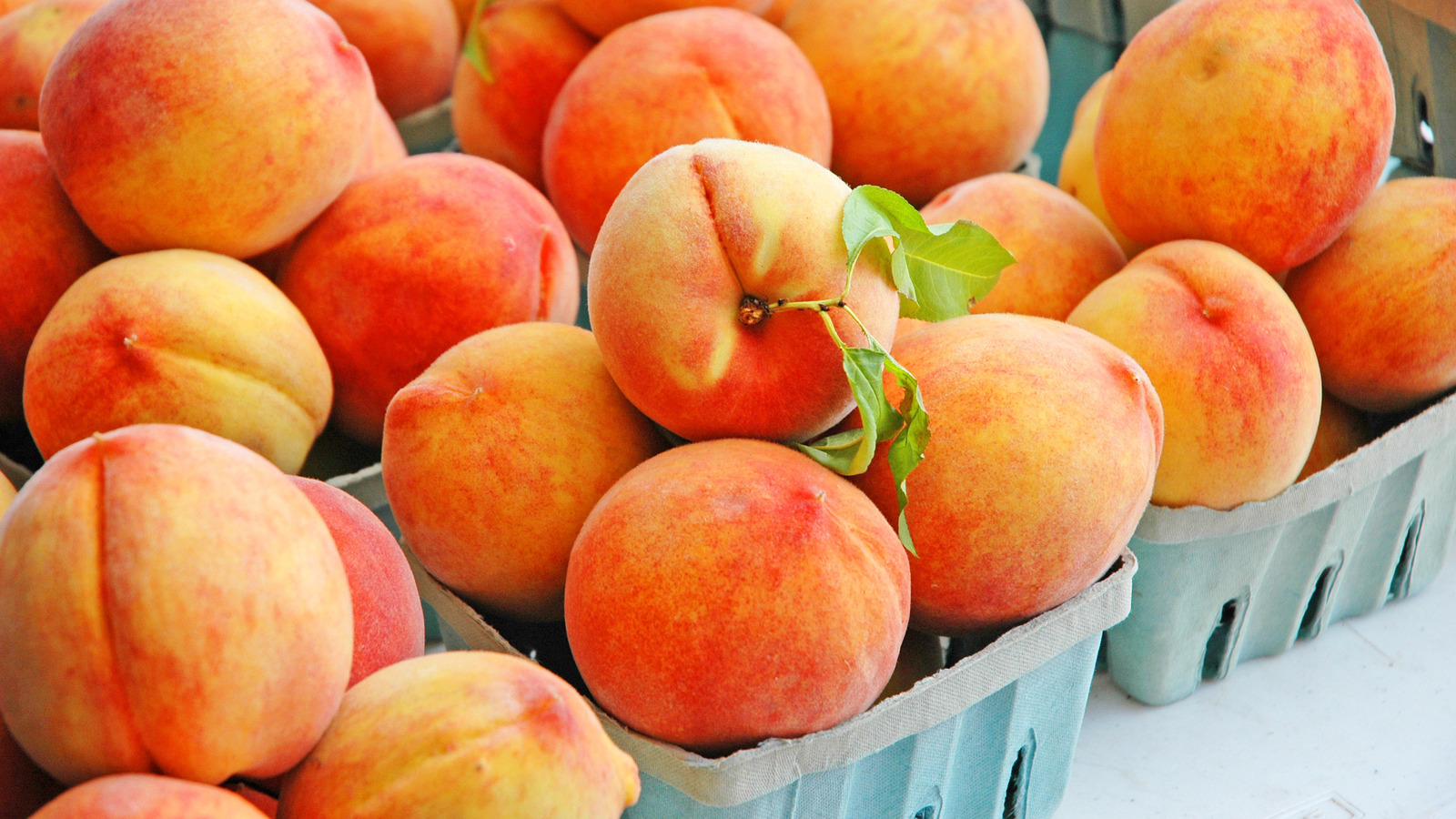 The Easy Trick That Keeps Peaches From Browning