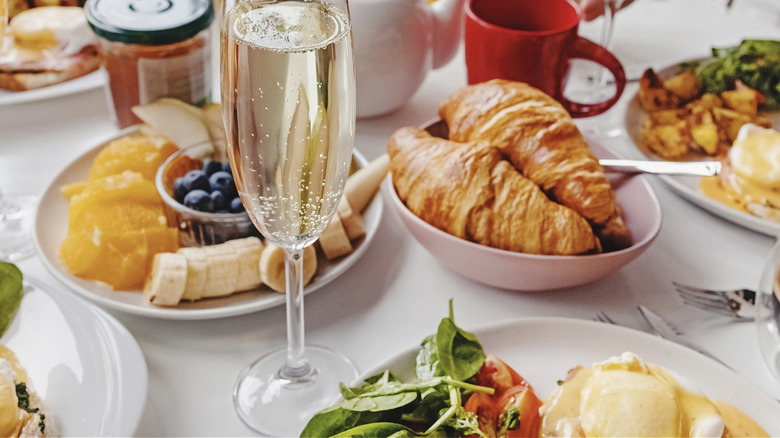 brunch dishes with champagne
