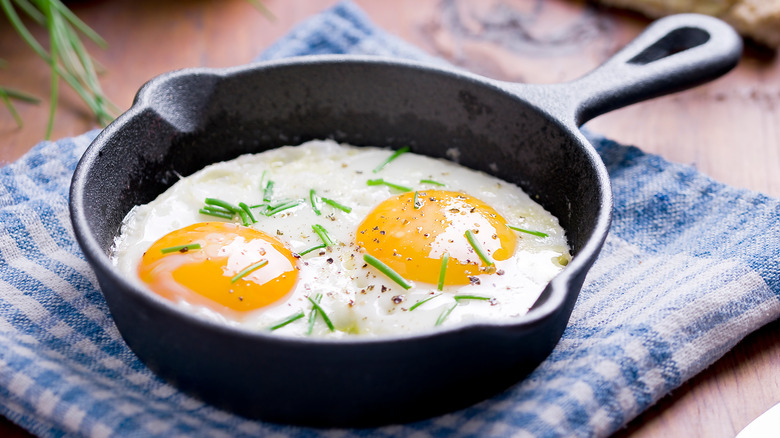Fried eggs