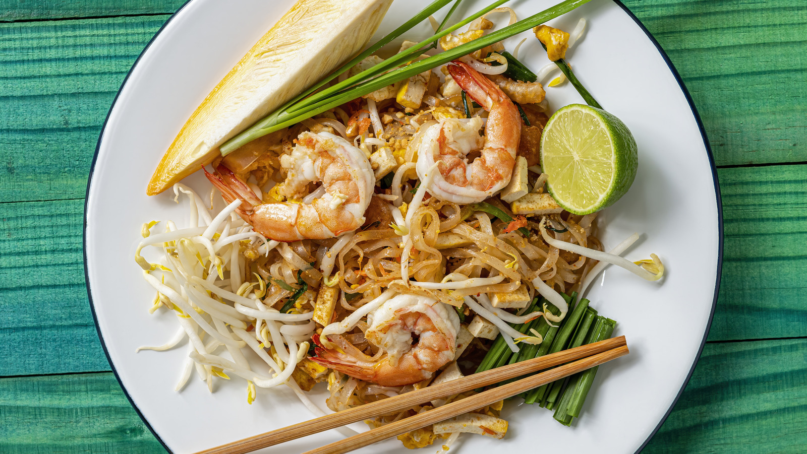 The Expert-Approved Golden Ratio To Use For Pad Thai Ingredients