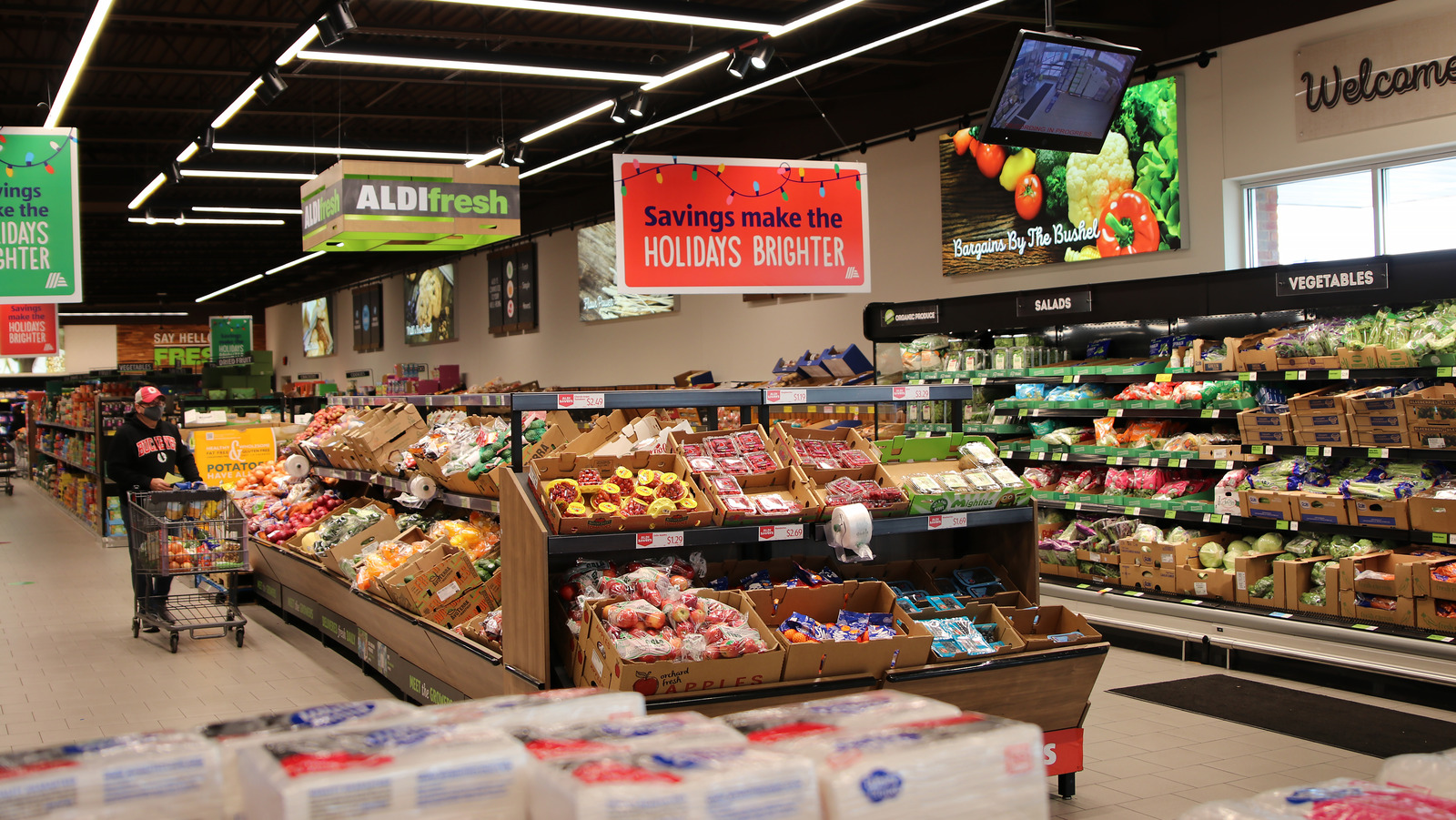 The Fall Flavored Yogurt Pretzels Aldi Shoppers Can't Wait To Grab