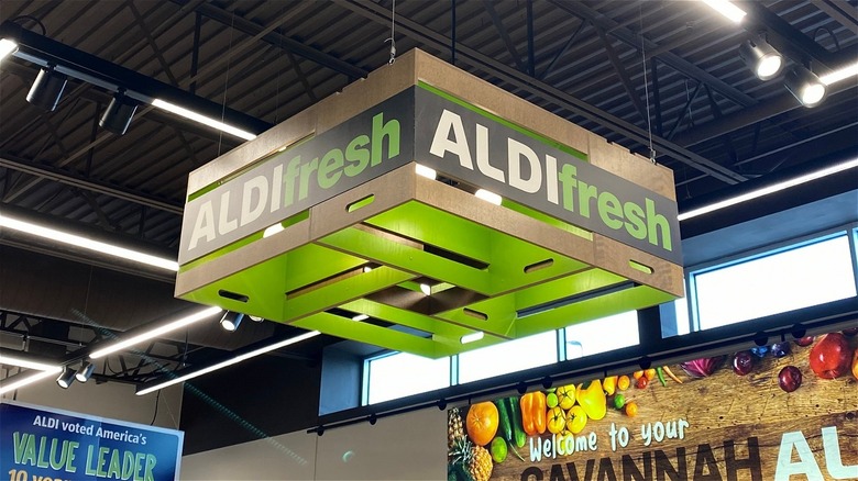 Aldi Fresh sign