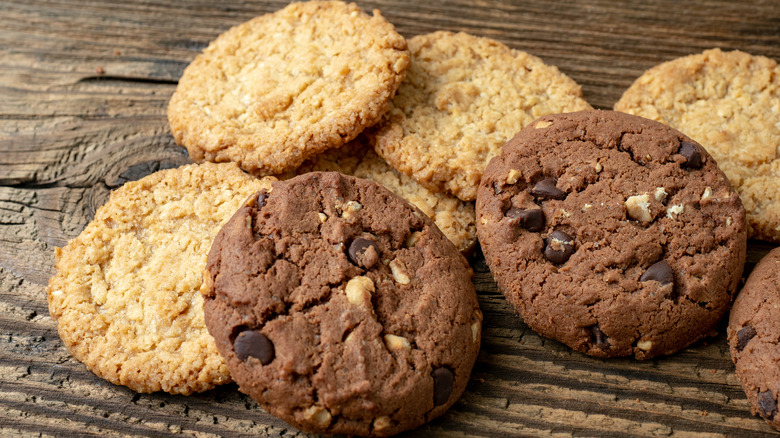 chocolate chip and peanut butter cookies