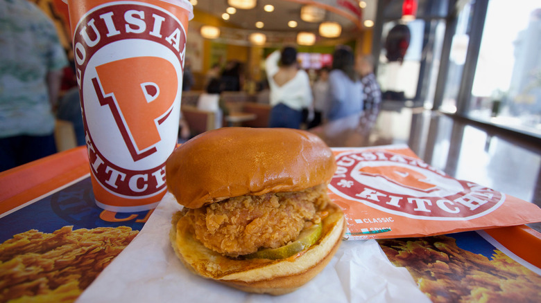 Popeye's chicken sandwich and drink