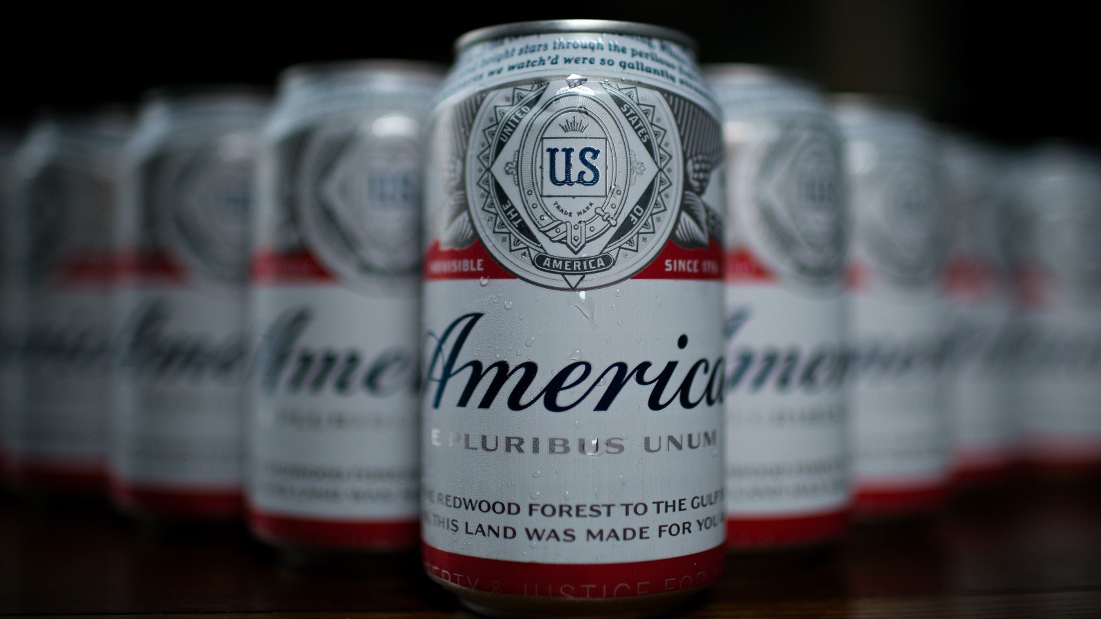 The Fascinating Reason All Budweiser Tastes The Same