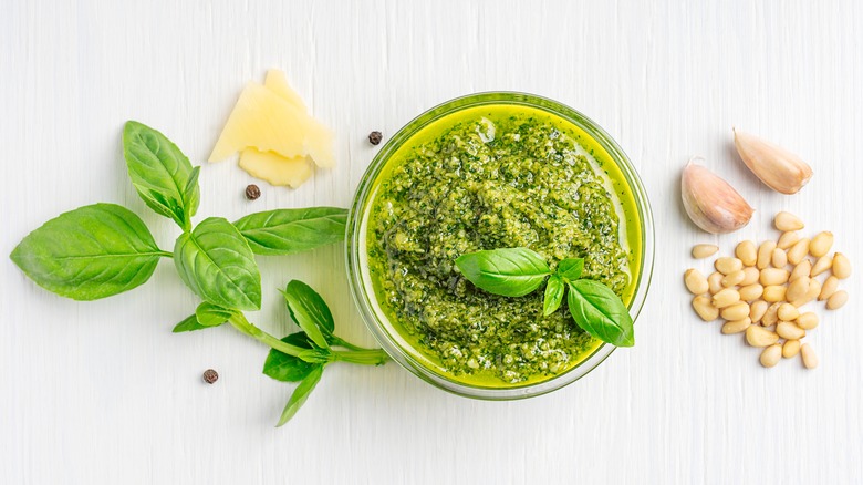 Traditional pesto