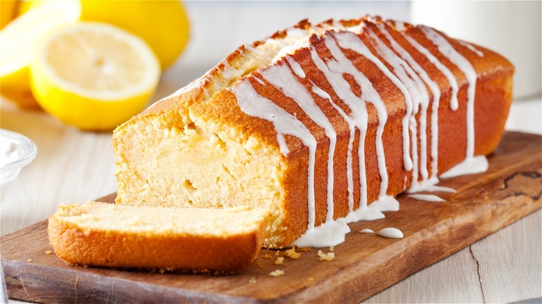 Lemon pound cake with icing