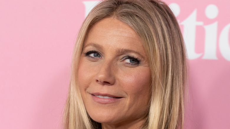 Gwyneth Paltrow in pink lipstick