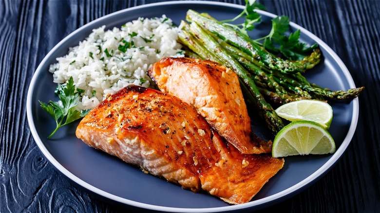 seared salmon plate with asparagus