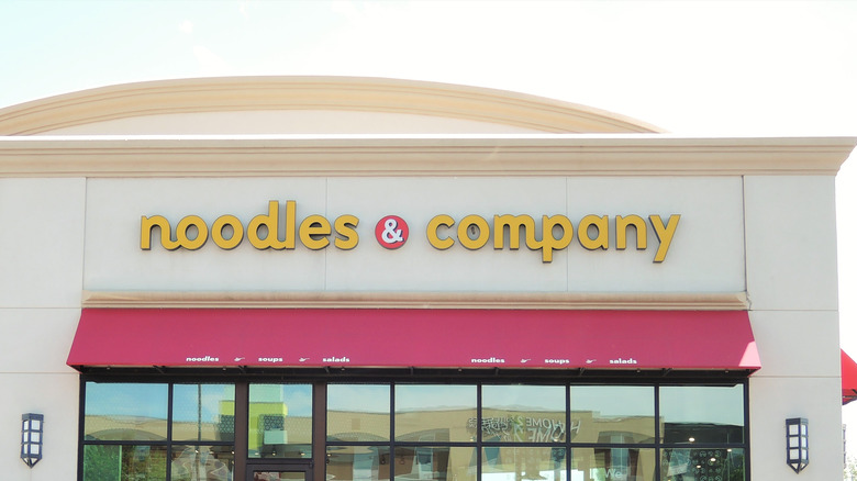 Noodles & Company store front