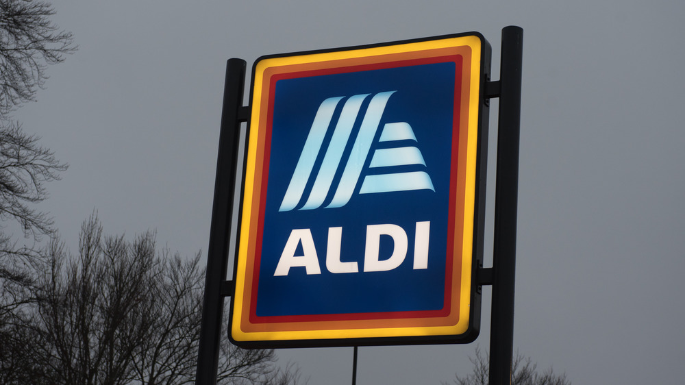 Aldi sign