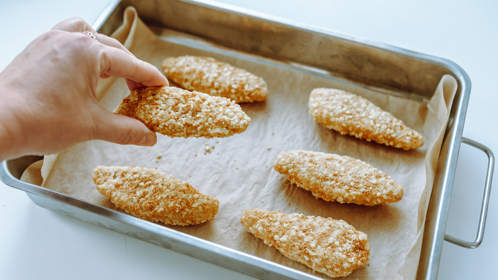 <a href="https://www.mashed.com/1842087/trader-joes-chickenless-crispy-tenders-discontinued/" target="_blank">The Frozen ‘Chicken’ We’re Glad Trader Joe’s Discontinued</a>