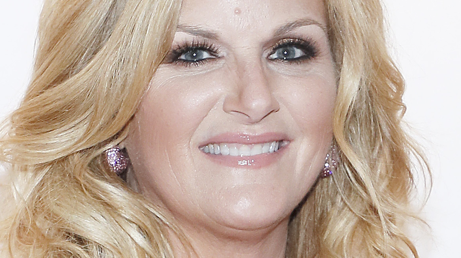 The Fruity Bread Trisha Yearwood Loves To Bake During The Holidays