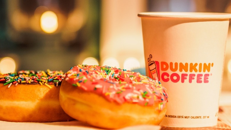 Dunkin' coffee and donuts