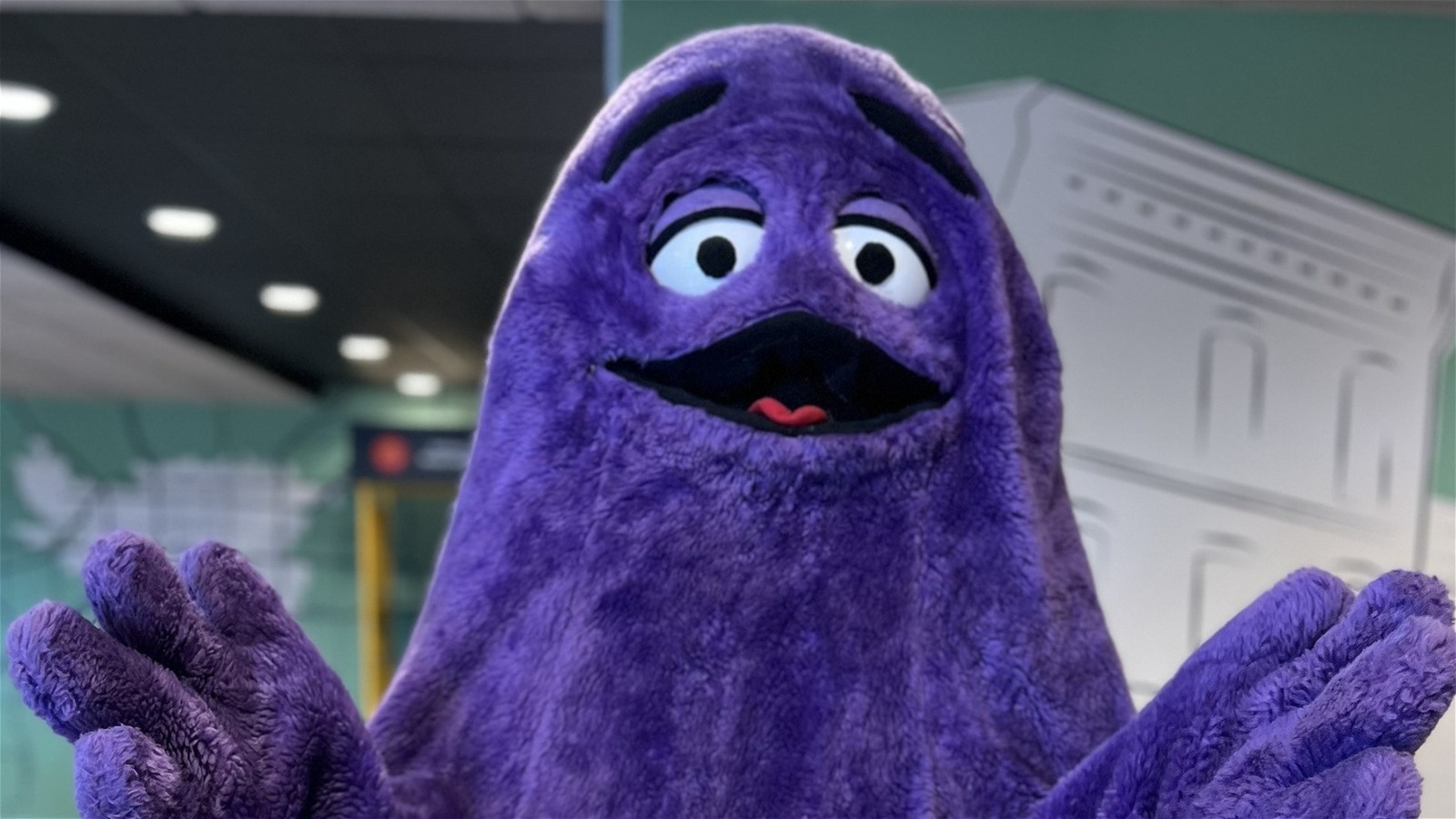 https://www.mashed.com/img/gallery/the-grimace-trend-was-bigger-than-anyone-could-imagine-even-mcdonalds/l-intro-1689363476.jpg