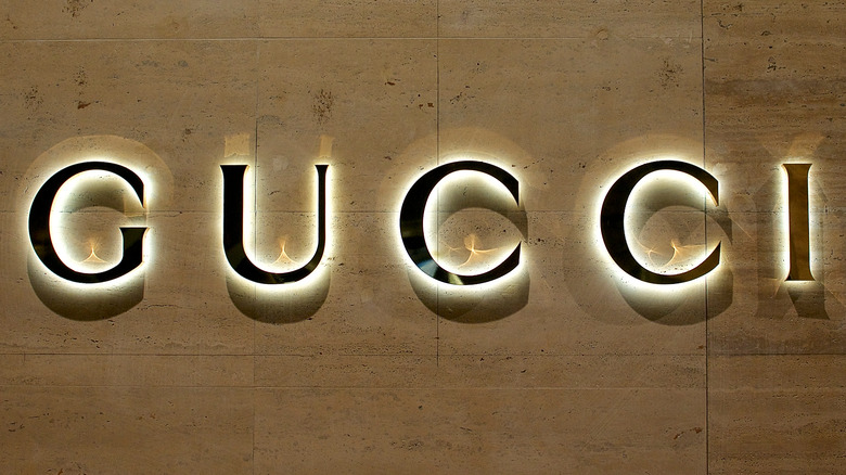 gucci store