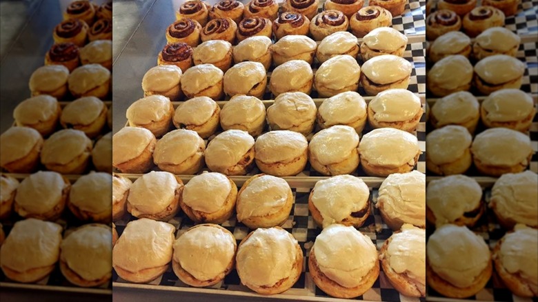 Copper Oven Café cinnamon rolls