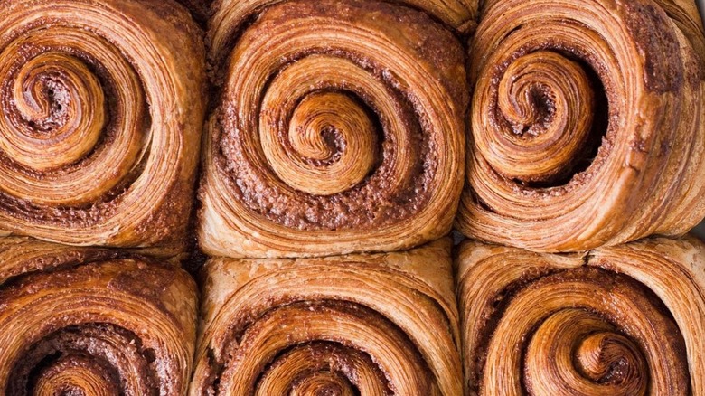 Six cinnamon rolls from Perenn Bakery
