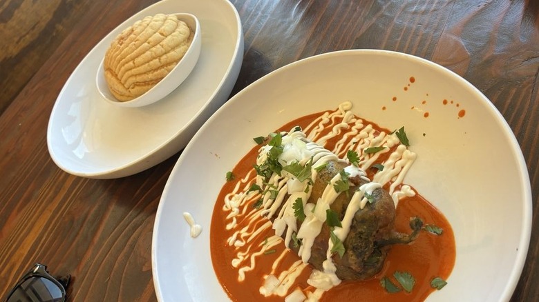 Sopapilla and chile relleno at Vegos