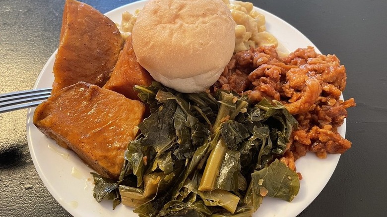 Soul food plate at Vegelicious