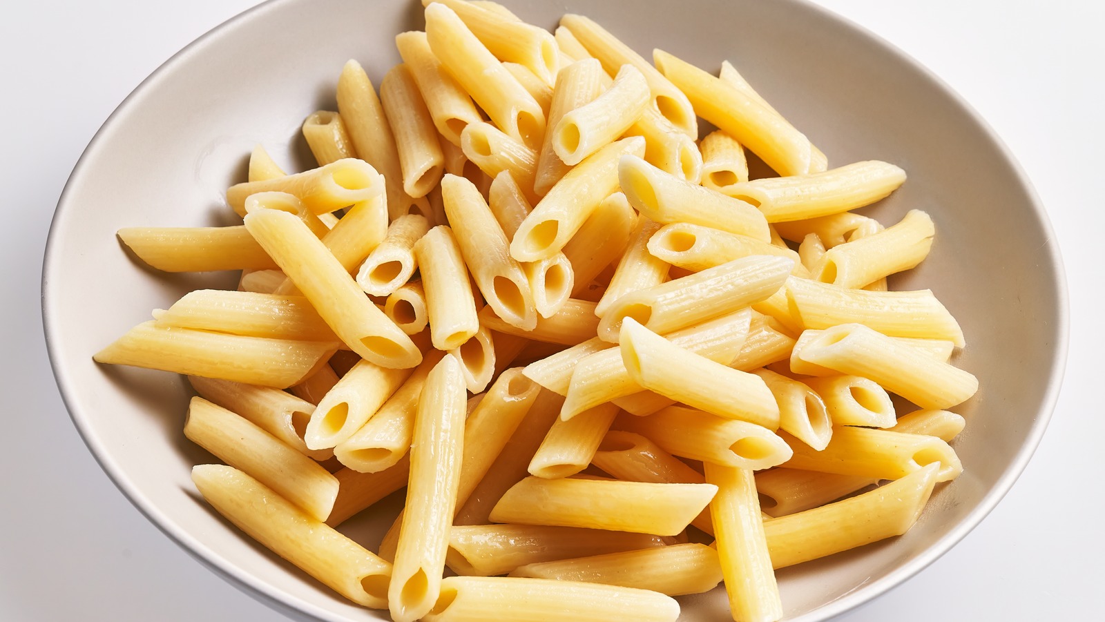 The Hands-Free Way You Should Be Cooking Your Pasta