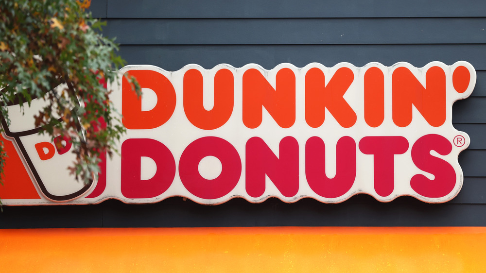 Dunkin' Donuts exterior sign